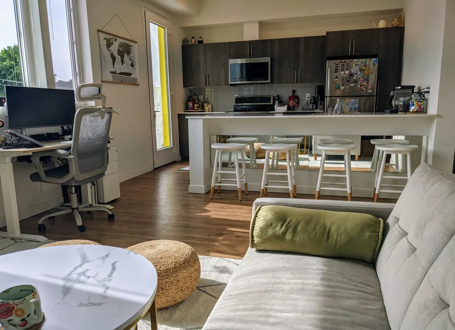 Edison 509 furnished rental — photo 4