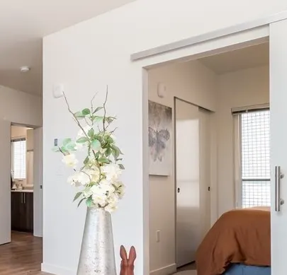 Edison 509 furnished rental — photo 11