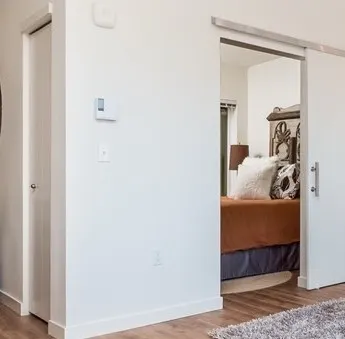 Edison 509 furnished rental — photo 12